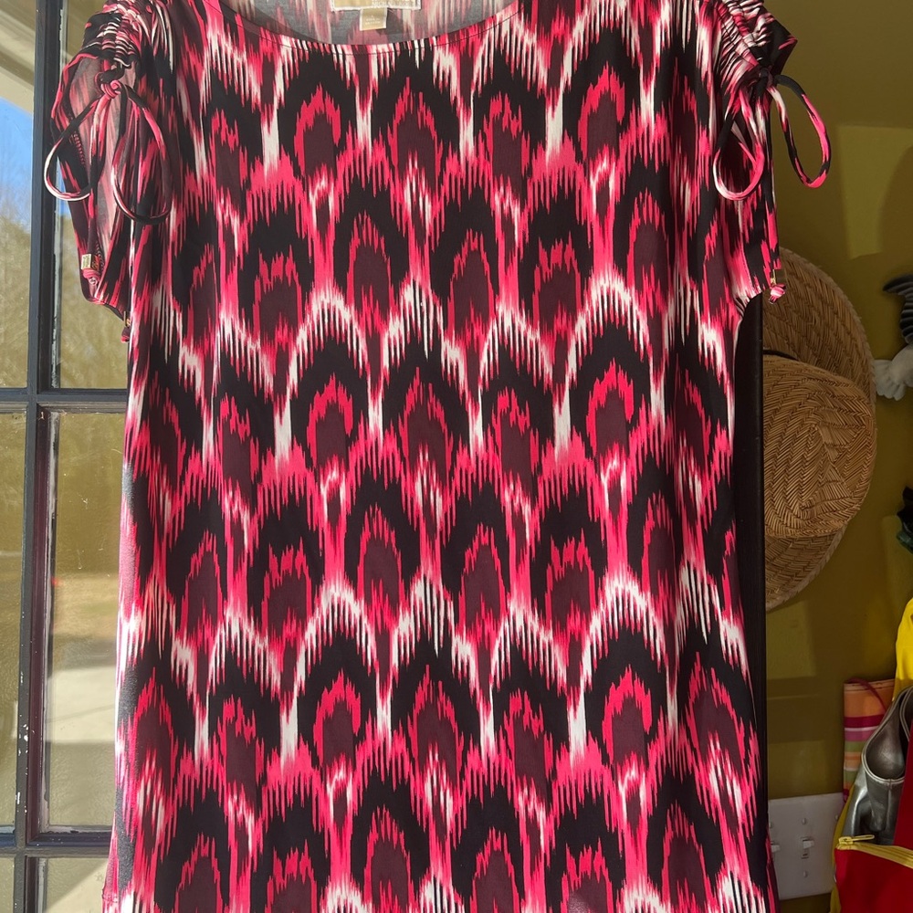 Michael Kors Large Crew Neck Shoulder Drawstrings Fushia Black & White